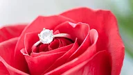 Bagaimana Hukum Syara’ Perayaan Pinangan Sebelum Akad Nikah