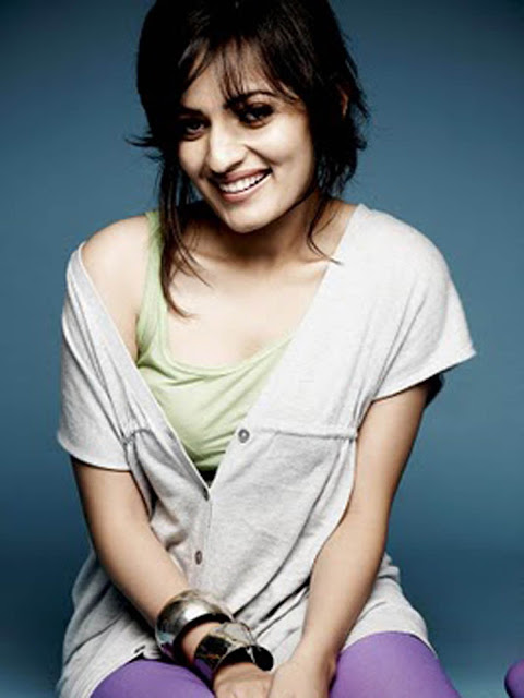 Actress Natasha Bhardwaj Beautiful Photos