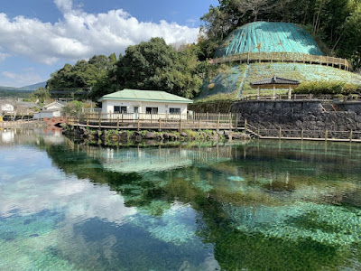 丸池湧水