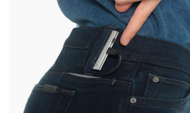 The Jeans can for Smartphone Charger