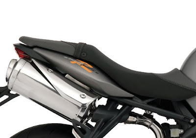 2010 Triumph Street Triple R Seat