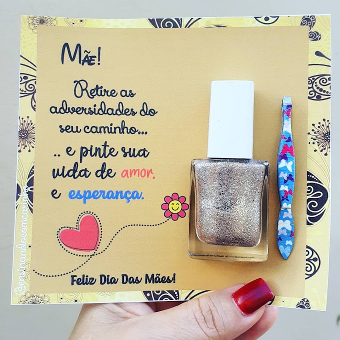 Cartão para o dia das mães com esmalte e pinça