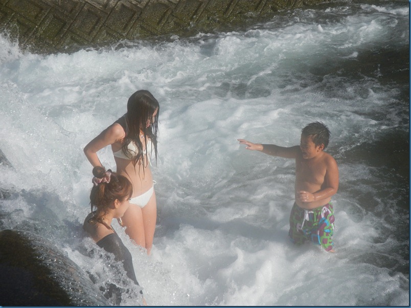 南紀白浜な日々 富田の川で水遊び