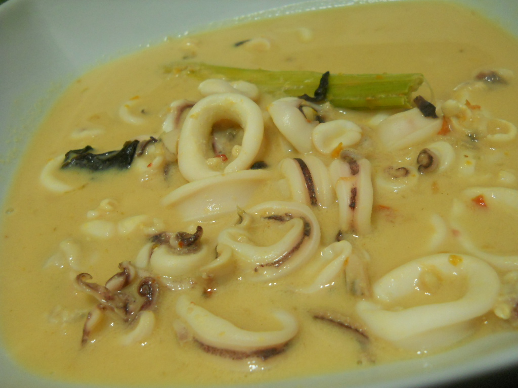 My magic kitchen: SOTONG MASAK LEMAK CILI API