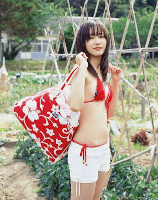 Yui Aragaki wear red lingerie