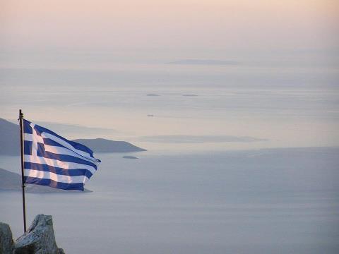 Σωτηρία θα πει να λυτρωθείς απ' όλους τους σωτήρες. Aυτή 'ναι η ανώτατη λευτεριά!