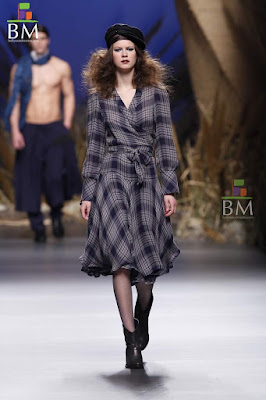 Madrid Fashion Week photos, Madrid Fashion Week Wallpaper gallery, pictures Madrid Fashion Week, Bollywood Fashion Shows, Bollywood news, Bollywood pictures, Madrid Fashion Week Photo Gallery, Madrid Fashion Week Reviews, Madrid Fashion Week News