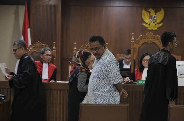 Hakim Ancam Pidanakan Rano Karno Jika Berbohong