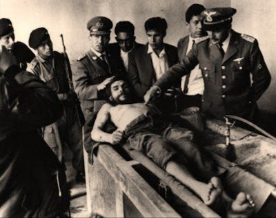 Thi hài của Che Guevara [1967] - những bức ảnh gây chấn động thế giới - http://namkna.blogspot.com/