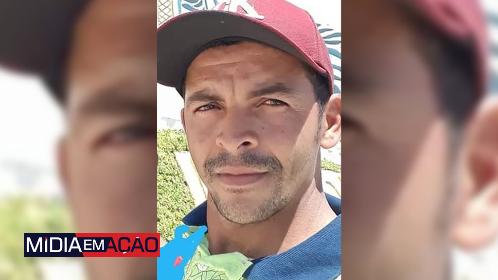 Motociclista morre após colidir contra caminhão na PE-270, em Buíque