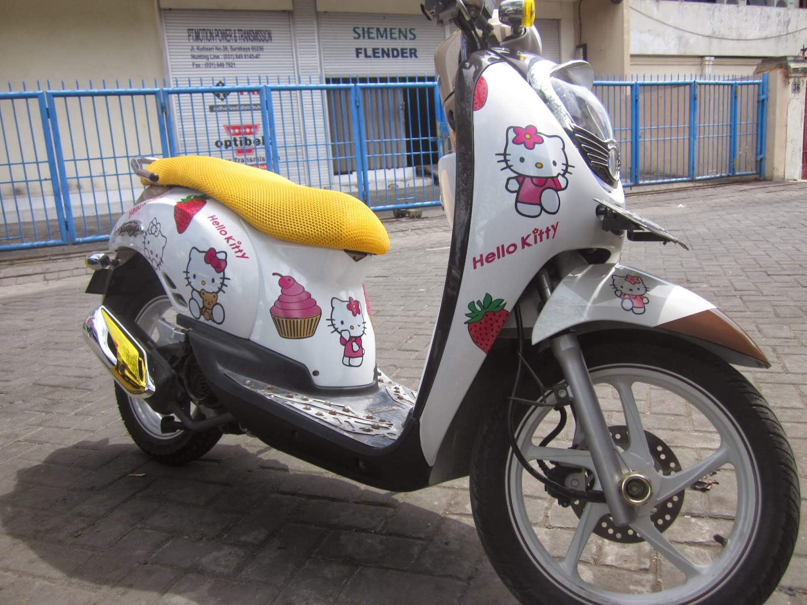 Download Ide Modifikasi Motor Scoopy Stiker Terbaru Dan Terlengkap