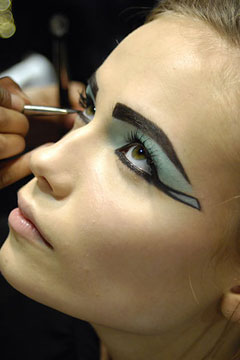 Cleopatra  Makeup on Egyptian Queen Cleopatra Eye Makeup