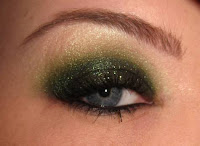 beautiful green makeup