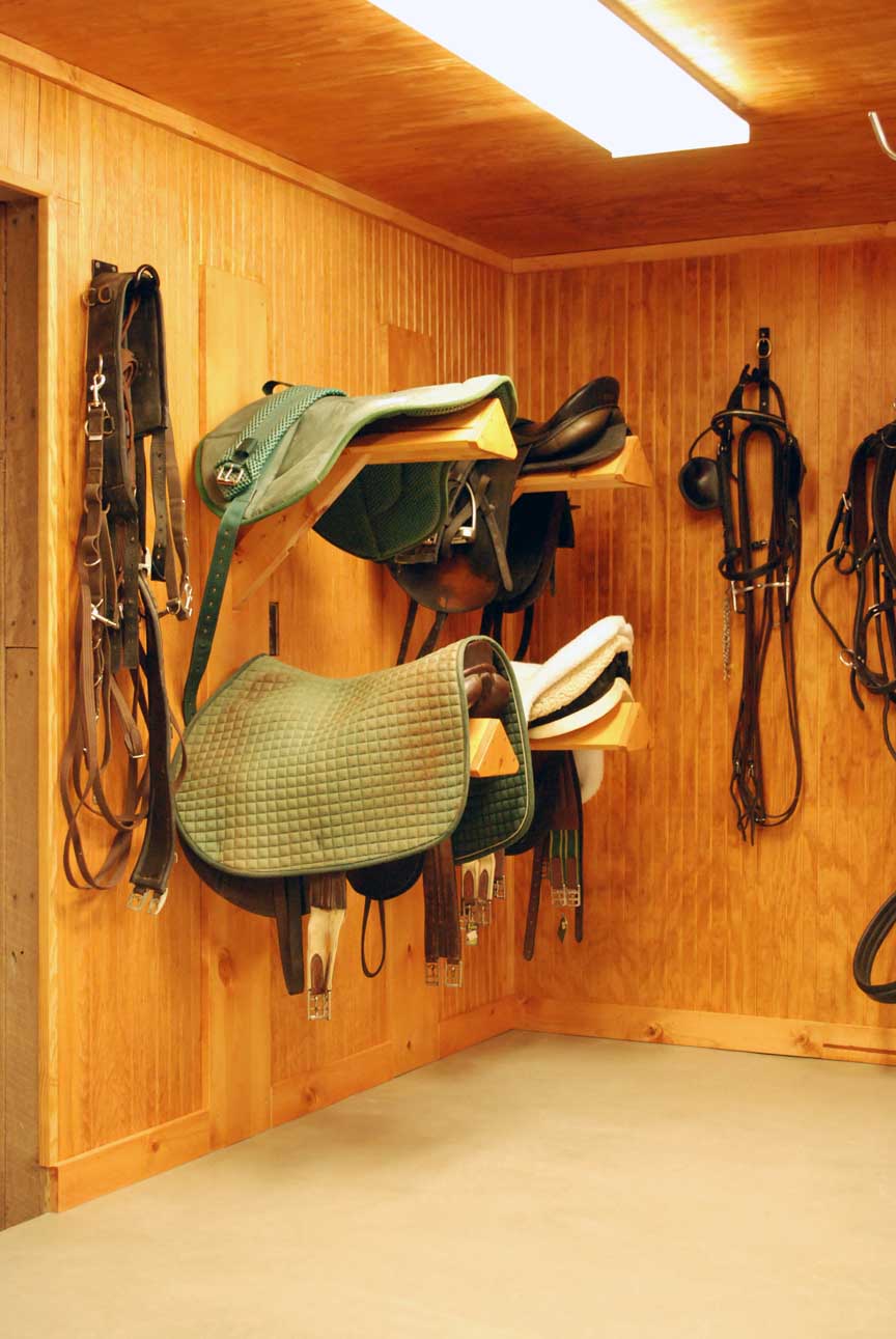 build wood saddle rack