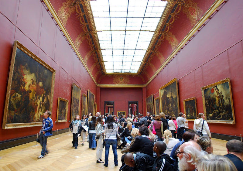 Tourist attractions in Paris - Louvre Museum
