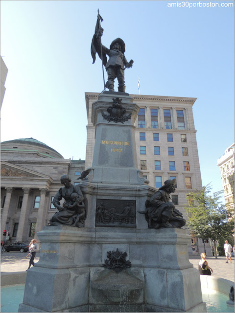 Principales Atracciones Turísticas en Montreal: Monumento a Paul Chomedey de Maisonneuve