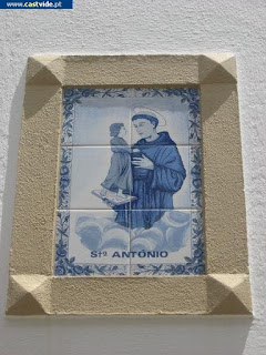 Azulejos e Placas de Pedra de Castelo de Vide, Portugal (Tiles)