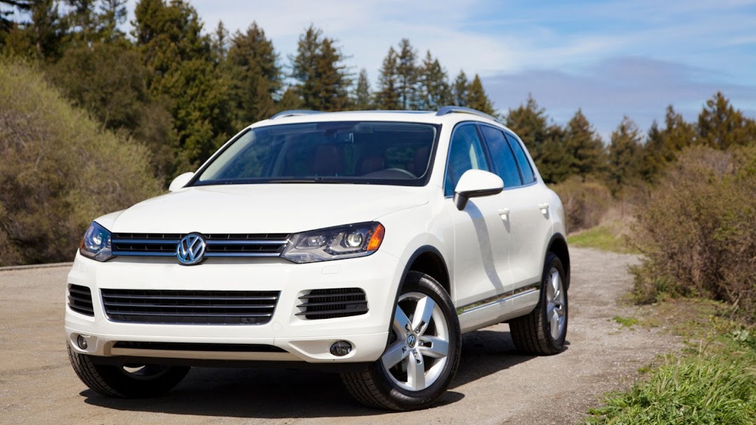 Volkswagen Touareg HD Wallpapers 1