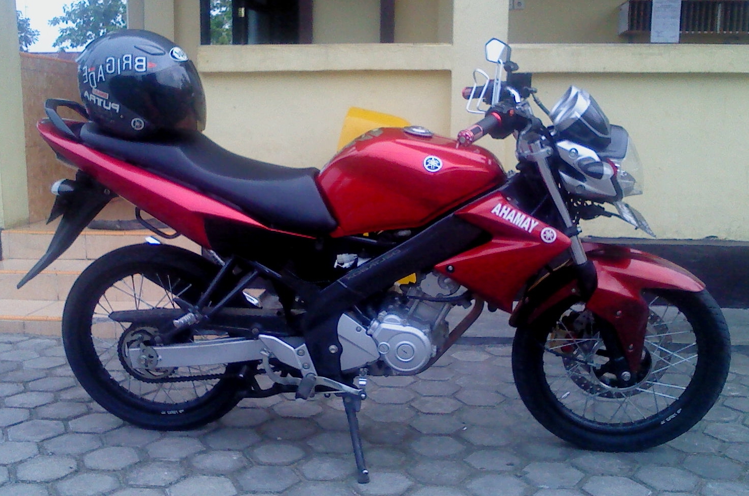 SatriaaSatrioo Modifikasi Vixion 2011 Jari  Jari 