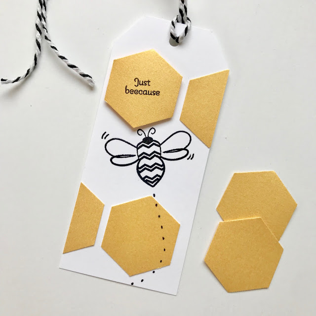 Bee themed Teacher Gift Idea - Teacher Appreciation - leroylime.com 