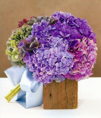 Romantic Purple Wedding Bouquets