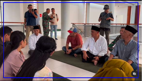 Dewi Persik Menangis Ketika Mediasi dengan Ketua RT