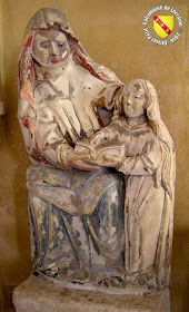 BULLIGNY (54) - Statue de Sainte-Anne instruisant la Vierge (XVIe siècle)