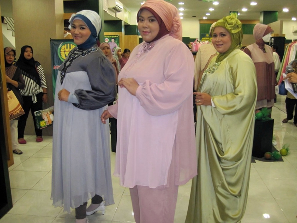  Baju  Gamis Untuk  Orang  Pendek 