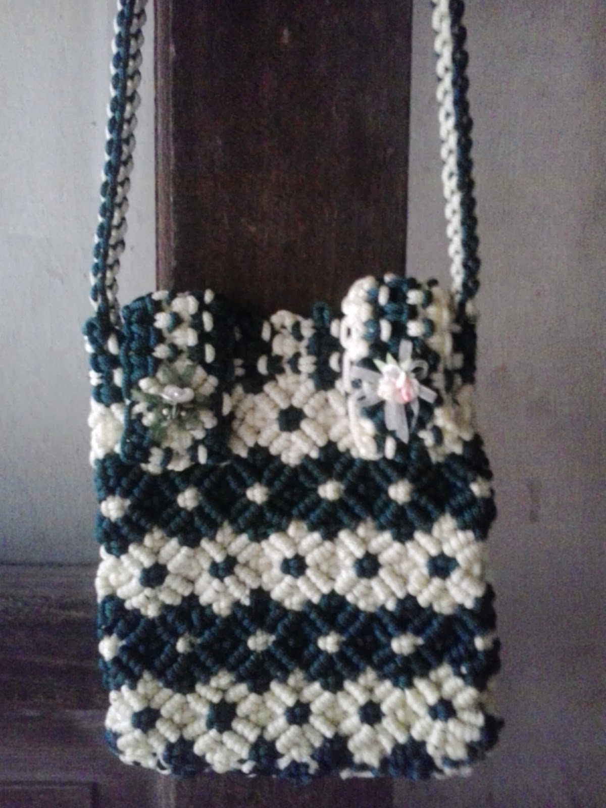 kur tas motif tali baru dari Handycraft: tali Virdha tas kur Contoh