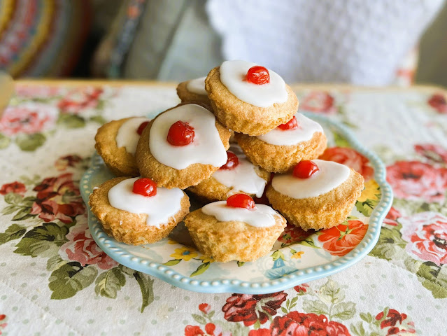 Golden Tea Cakes