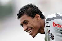 paulinho leaving corinthians for tottenham