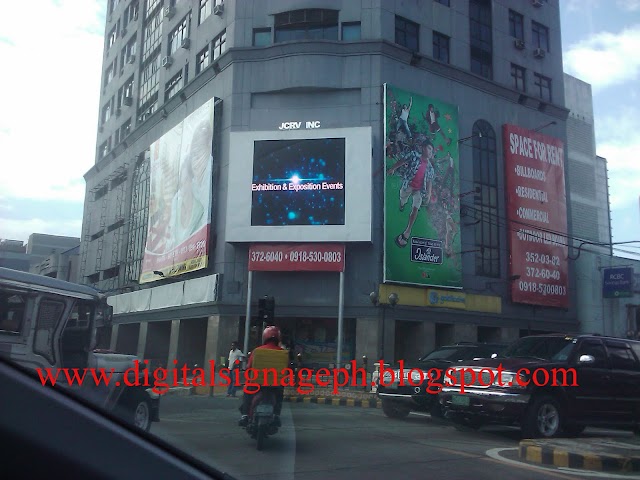 LED on Tomas Morato corner A. Roces