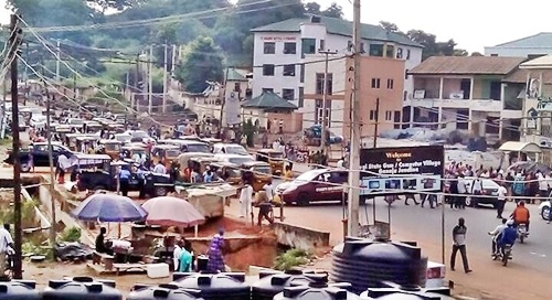 Just In: Travelers Stranded as Kogi University Students Shut Down Lokoja...Find Out Why (Photos)