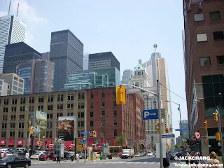 Eastern Canada Road Trip | Head to Downtown Toronto
