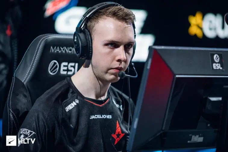 Astralis gla1ve