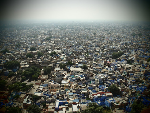 Inde, Jodhpur, ville bleue, de grands chemins