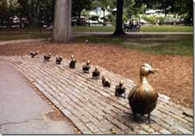 make way for ducklings scuplpture