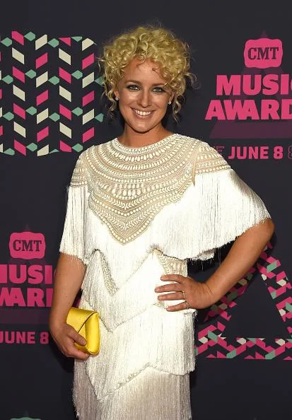 Cam CMT Music Awards 2016