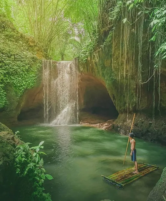 Suwat Waterfall Gianyar