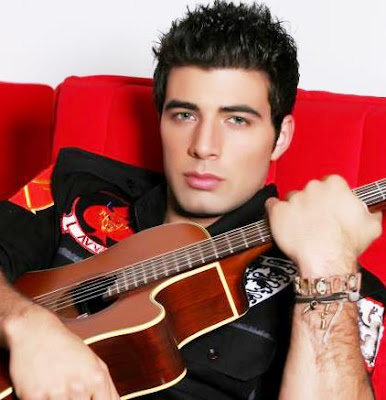 Foto de Jencarlos Canela más joven