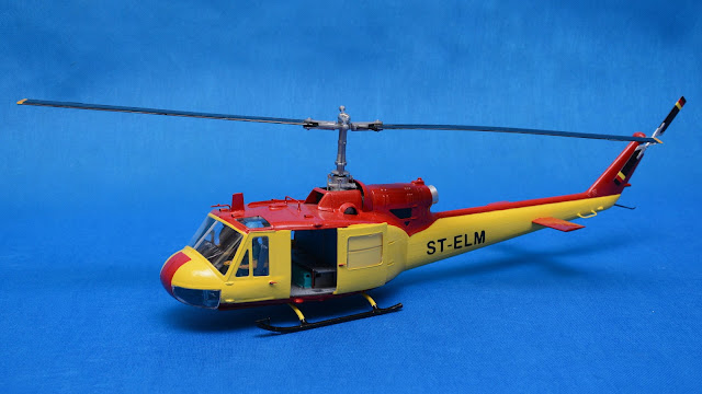 Bell UH-1 "Huey" w malowaniu cywilnym