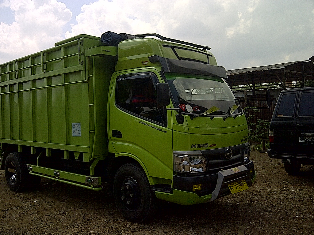 VARIASI TRUCK STIA ABADI VARIASI TRUK HINO