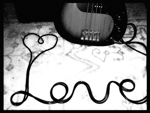emo love heart drawings. Emo+love+heart+drawings