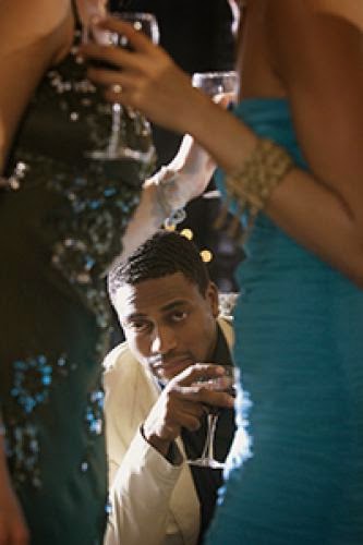 At Social Events Dont Ditch Your Date