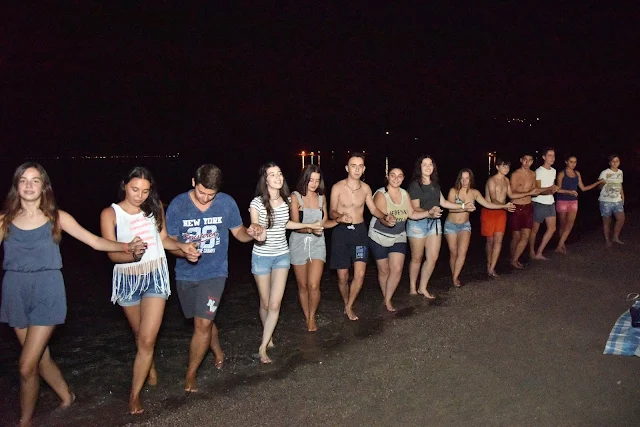 Ήρθε η ώρα για το ετήσιο beach party της "Ελληνικής Παράδοσης"