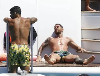 Pictures: Messi and Suarez enjoy holiday together with their families in Ibiza