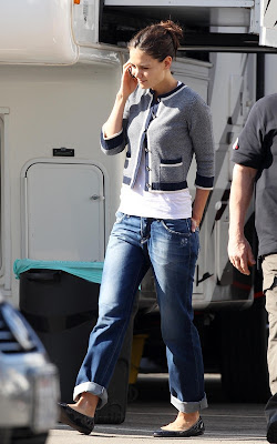 pictures of Katie Holmes on the set of 