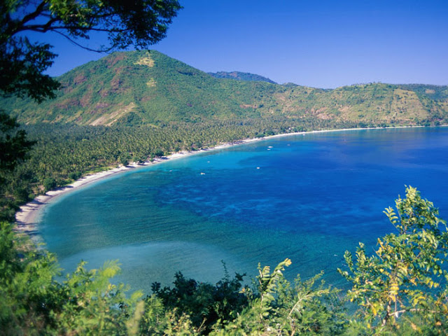 Planet Wisata - 10 Pantai Terindah di Lombok ~ Planet Wisata