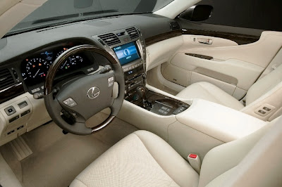 2013 Lexus LS