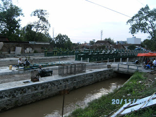 Perbaikan jembatan selokan mataram jogja